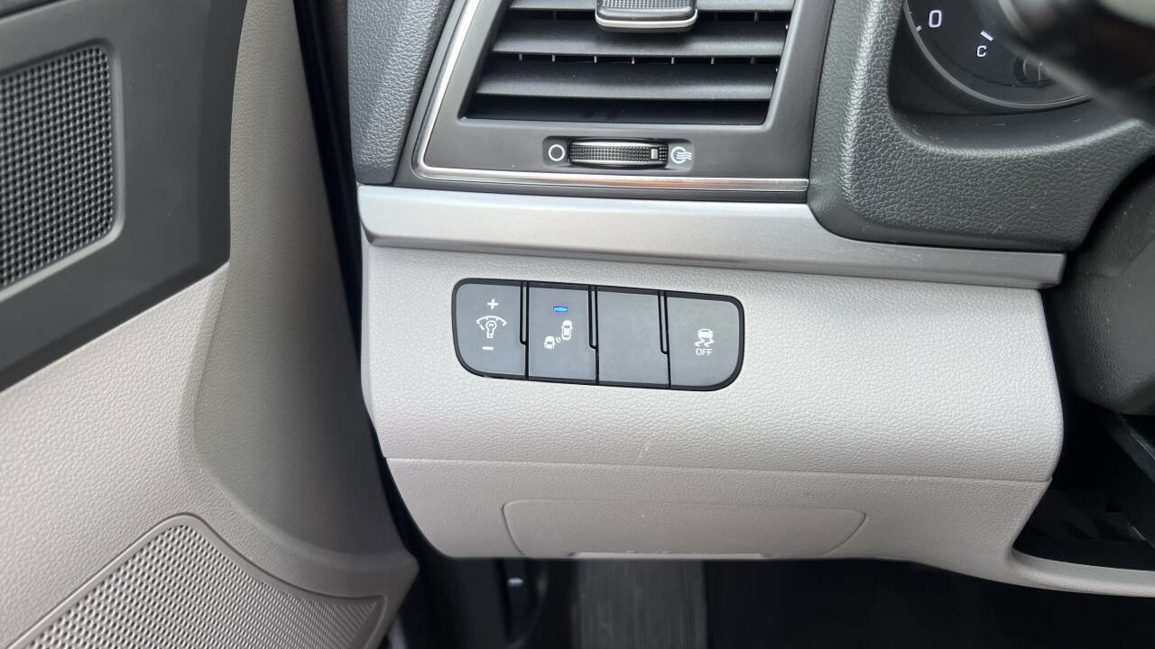 Used 2017 Hyundai Elantra SE w/ SE A/T Tech Package 03 image 20