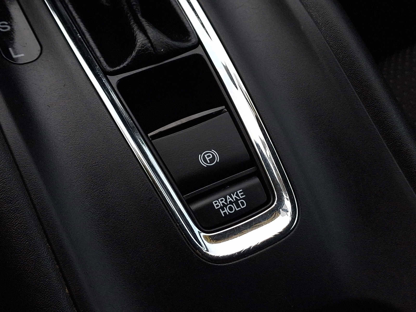 Used 2020 Honda HR-V LX image 24
