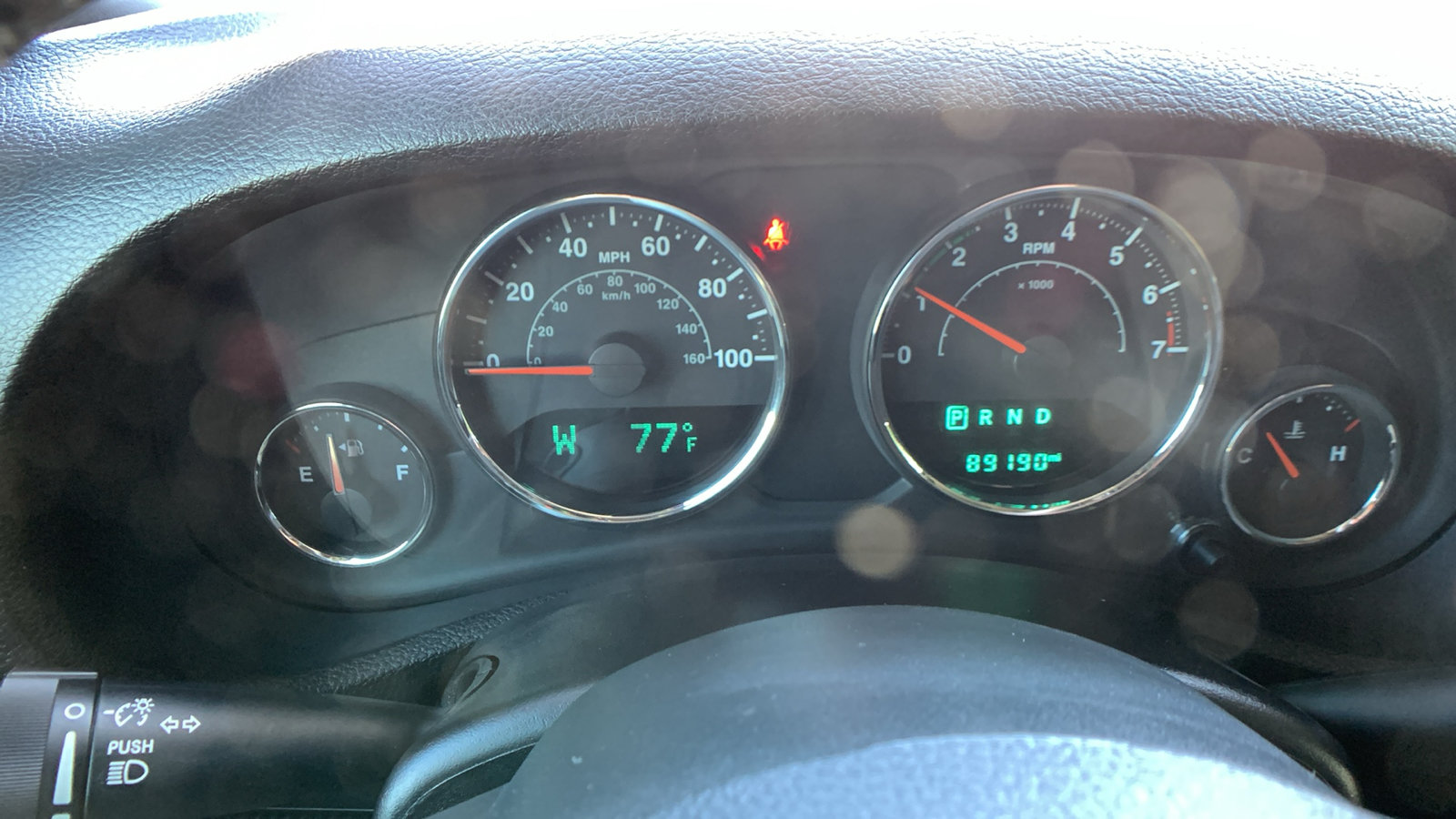 Used 2015 Jeep Wrangler Unlimited Sahara w/ Connectivity Group AWD/4WD image 12