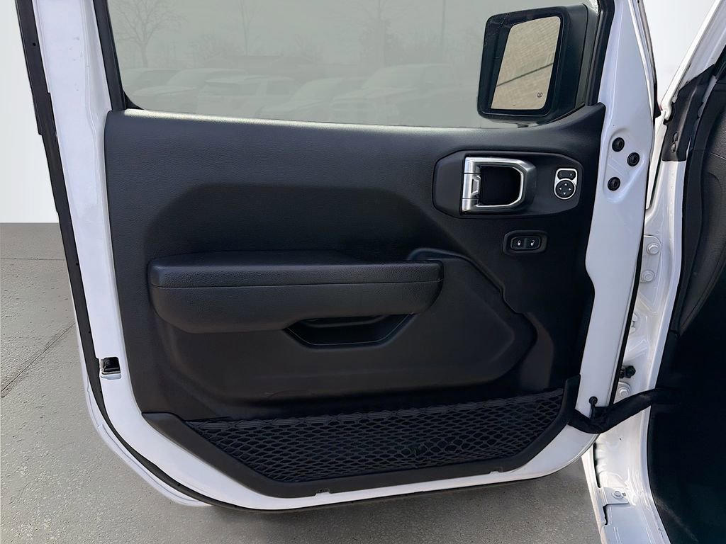 Used 2023 Jeep Gladiator Sport image 23