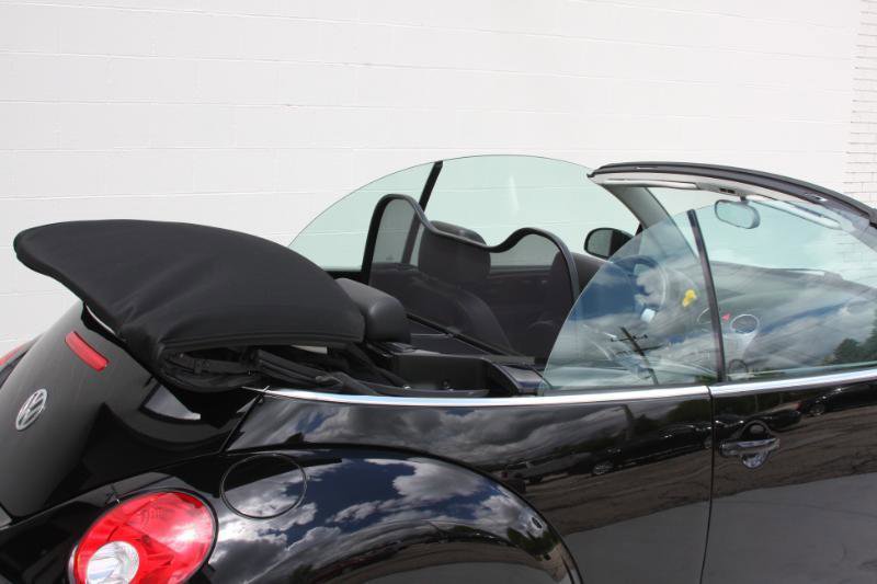 Used 2008 Volkswagen Beetle SE FWD image 10