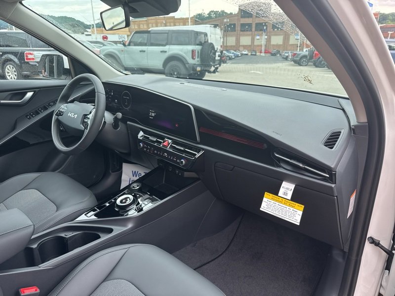 New 2025 Kia Niro Wind w/ Wind Preserve Package image 16