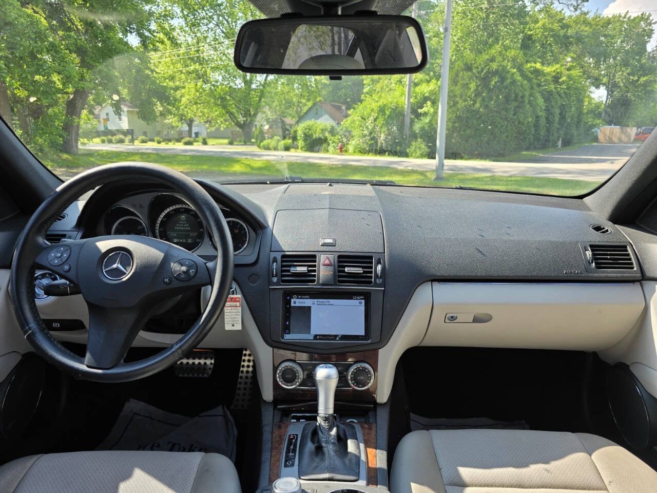 Used 2011 Mercedes-Benz C 300 Sedan image 10