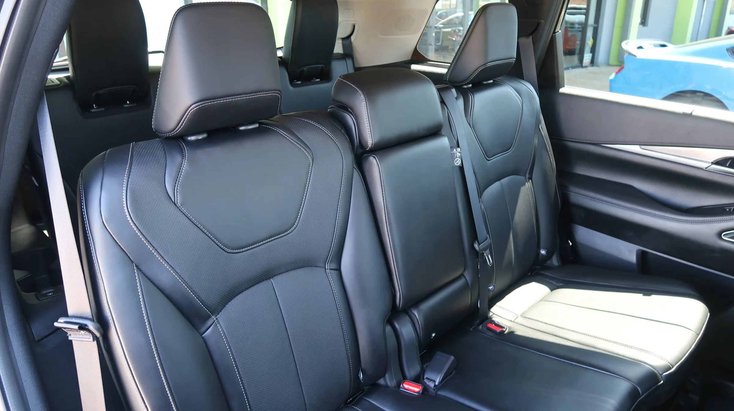 Used 2025 INFINITI QX60 Luxe image 26