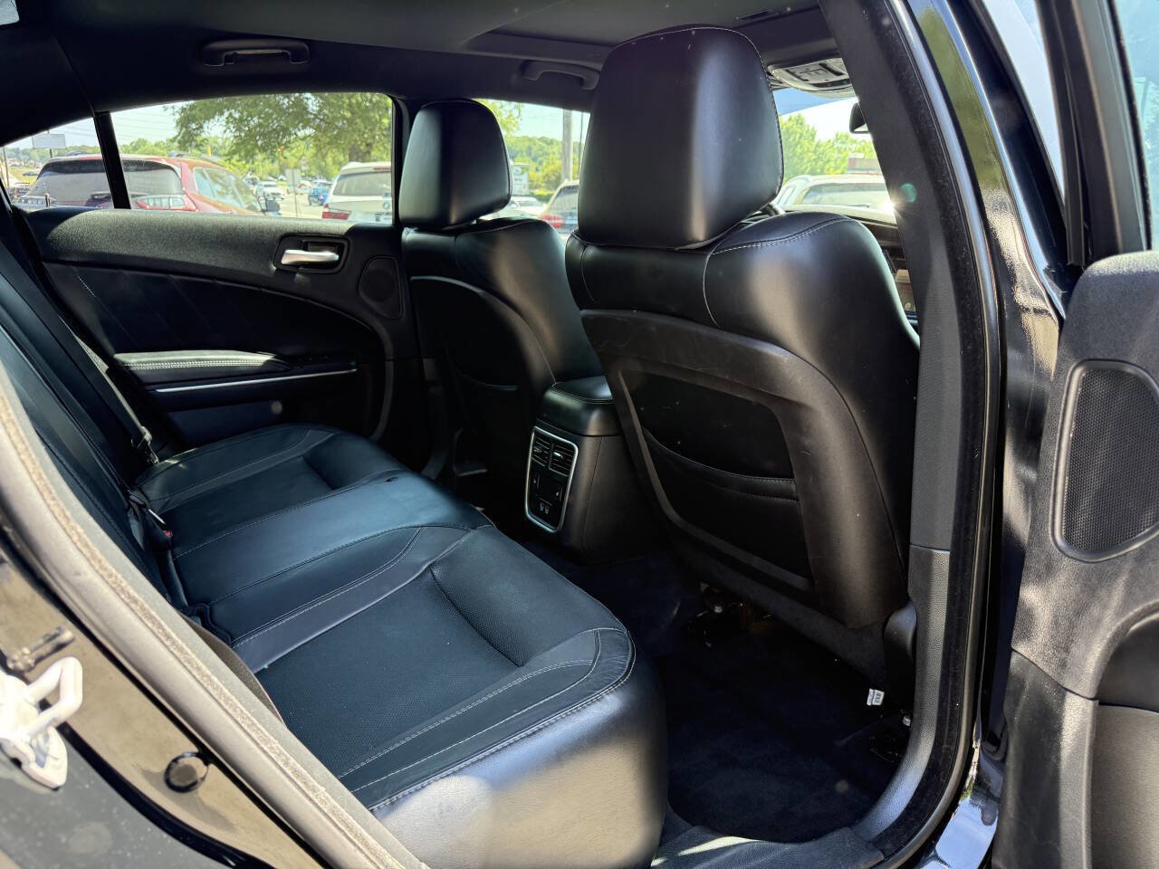 Used 2015 Dodge Charger SXT w/ AWD Plus Group image 15