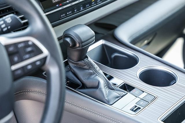 Used 2021 Toyota Sienna LE w/ LE Plus Package image 25