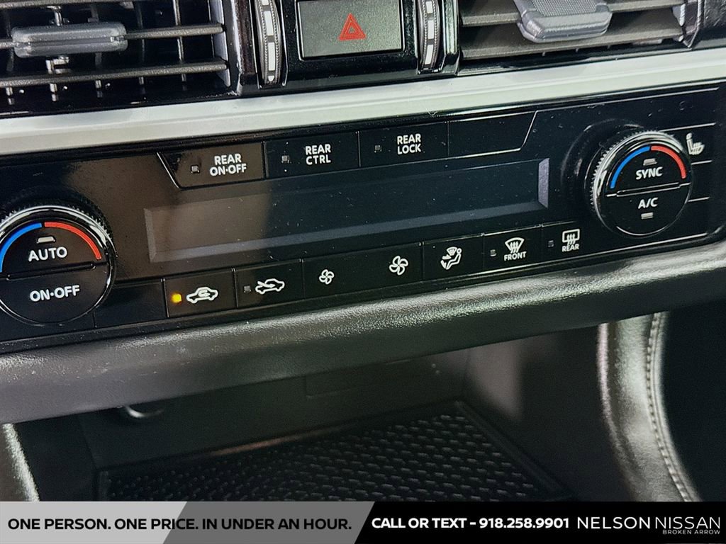 Certified 2025 Nissan Pathfinder SV image 15