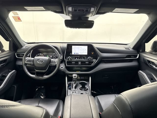 Used 2024 Toyota Highlander XSE AWD/4WD image 23