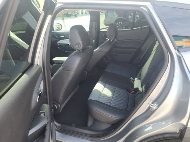 New 2026 Chevrolet Trax LT w/ Driver Confidence Package image 21