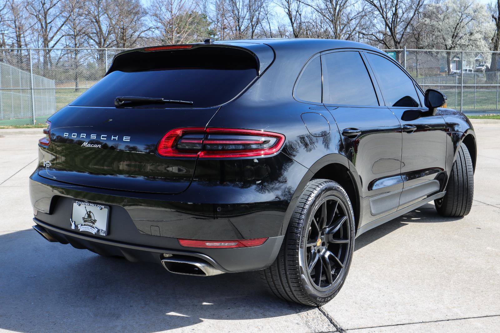 Used 2017 Porsche Macan image 15