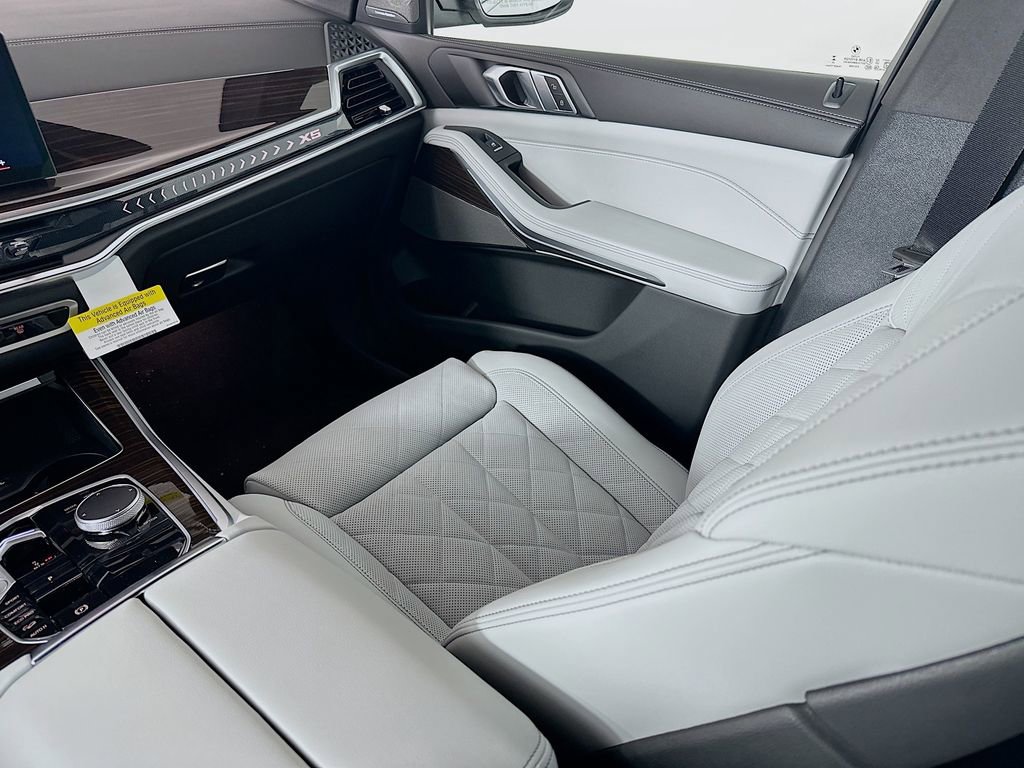 New 2026 BMW X5 xDrive40i w/ Climate Comfort Package image 31