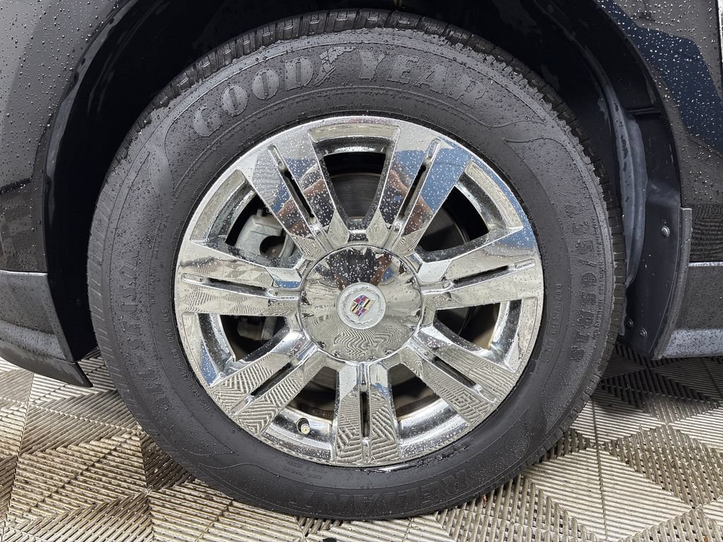 Used 2013 Cadillac SRX Luxury w/ Driver Awareness Package FWD image 13