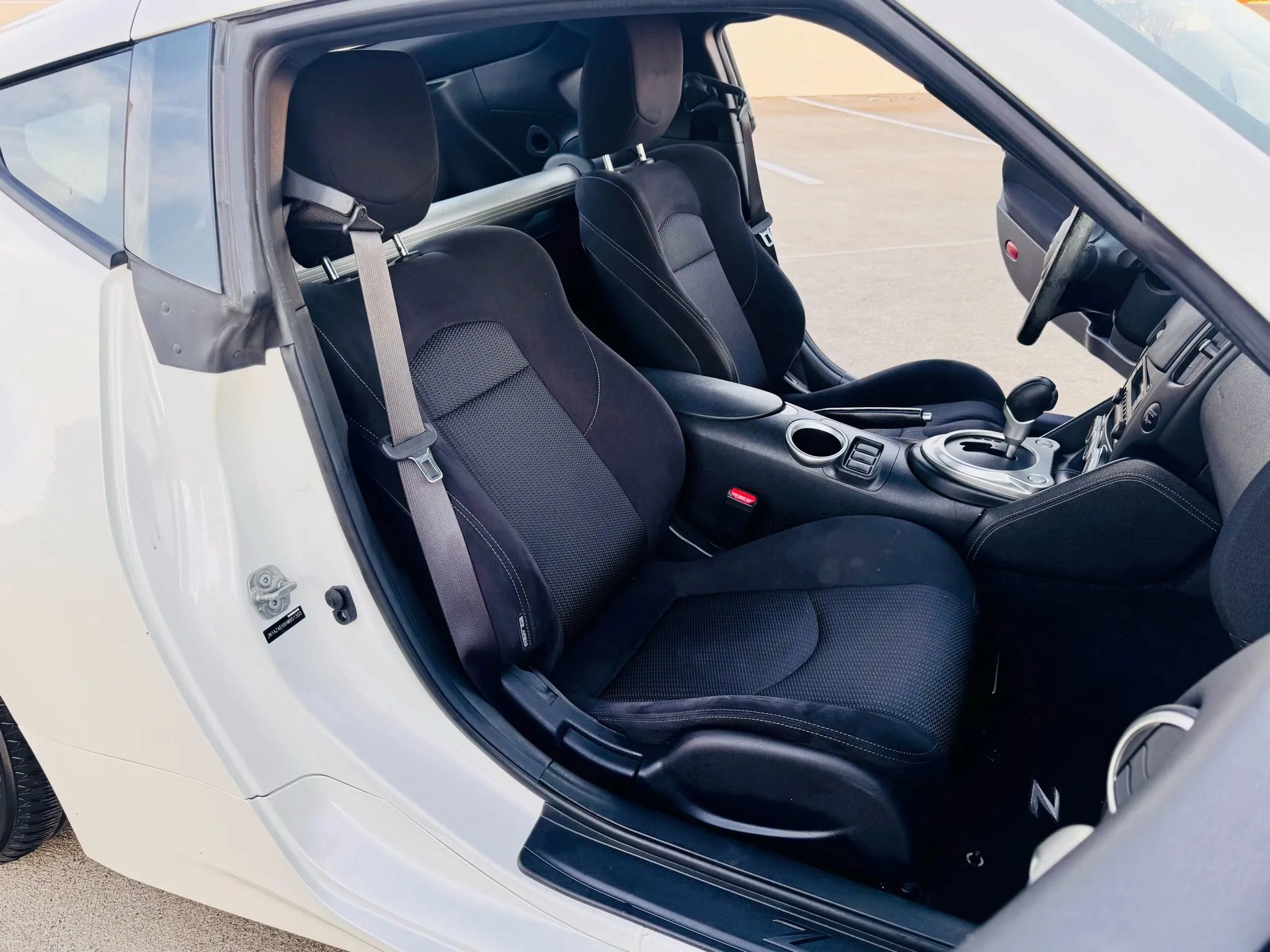 Used 2017 Nissan 370Z Touring image 16