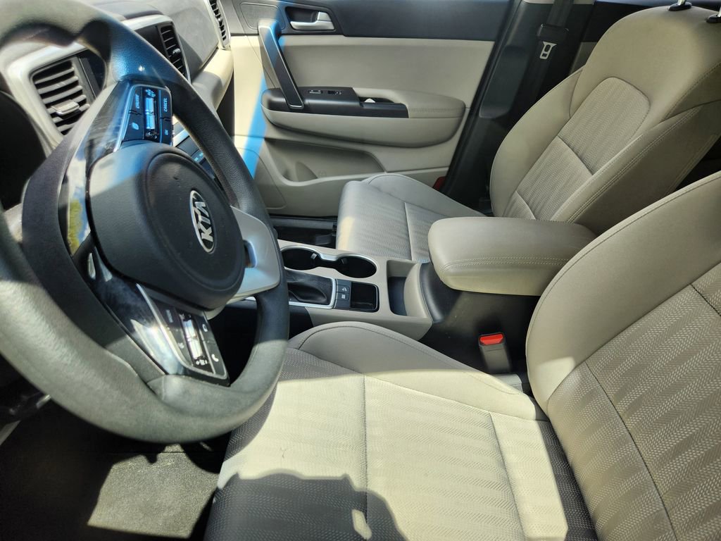 Used 2021 Kia Sportage LX FWD image 15