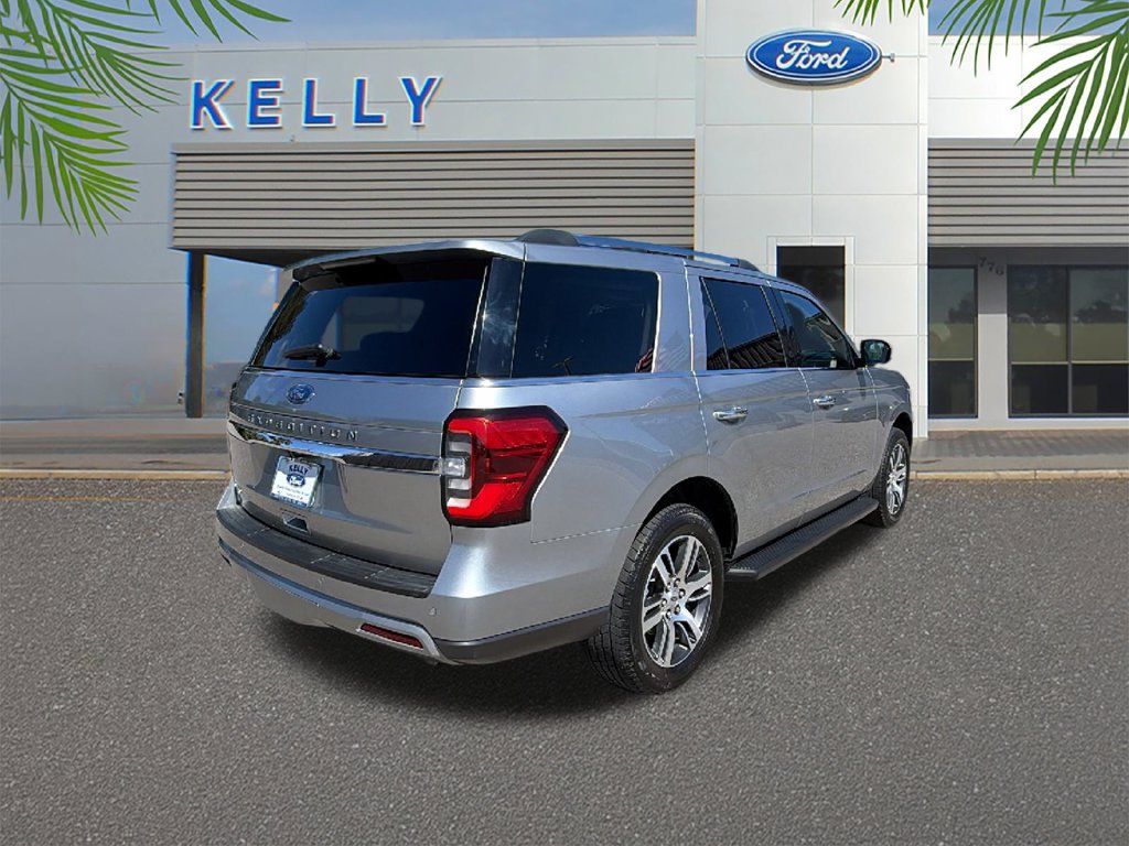 Used 2024 Ford Expedition Limited AWD/4WD image 5