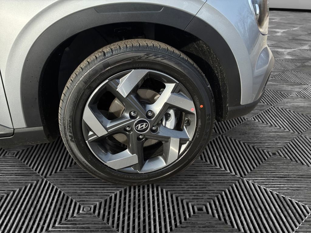 New 2026 Hyundai Venue SEL FWD image 17