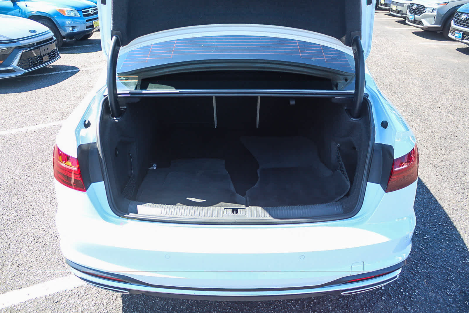 Used 2022 Audi A4 2.0T Premium AWD/4WD image 34