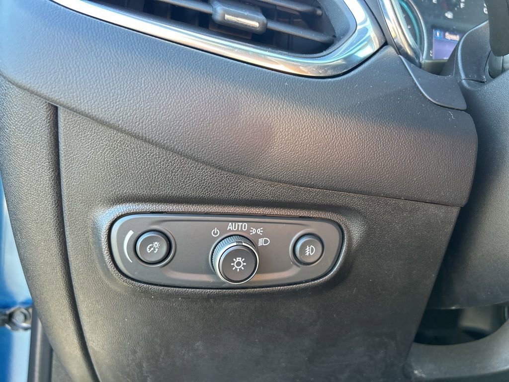 Used 2020 Chevrolet Equinox LT image 23