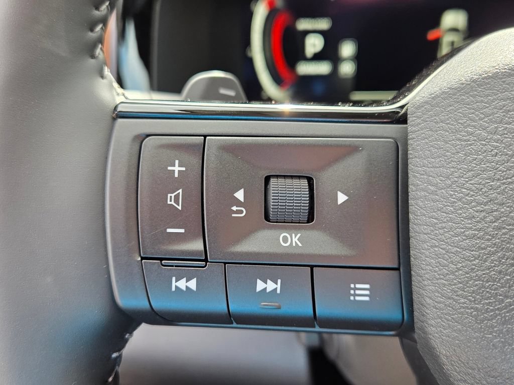 New 2026 Nissan Pathfinder Platinum FWD image 26