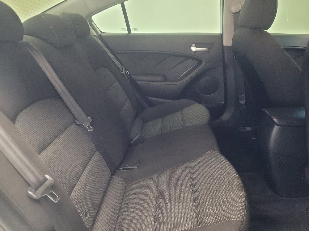 Used 2017 Kia Forte LX FWD image 19