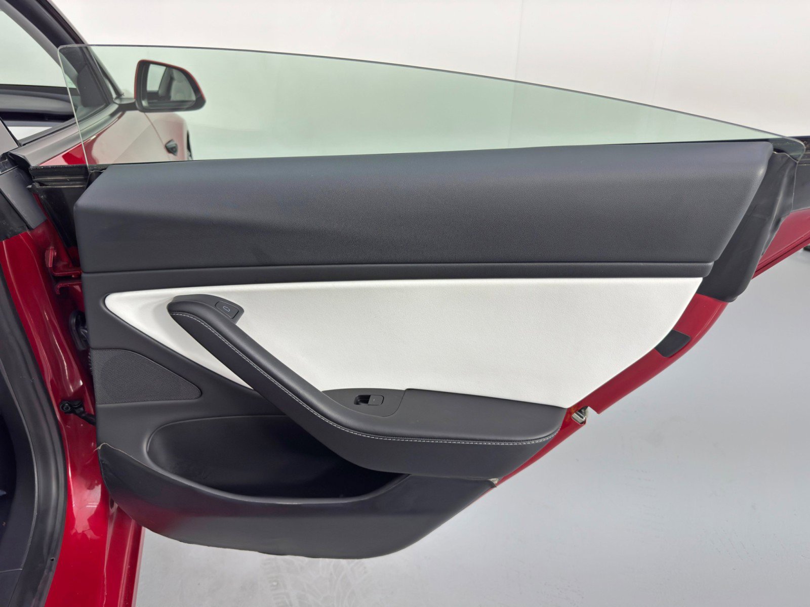 Used 2021 Tesla Model 3 Performance image 38