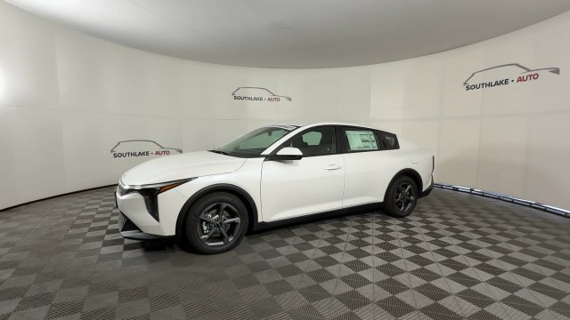 New 2026 Kia K4 FWD image 4