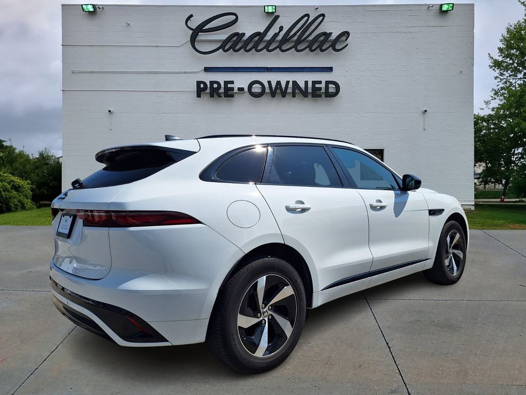 Used 2024 Jaguar F-PACE R-Dynamic S image 3