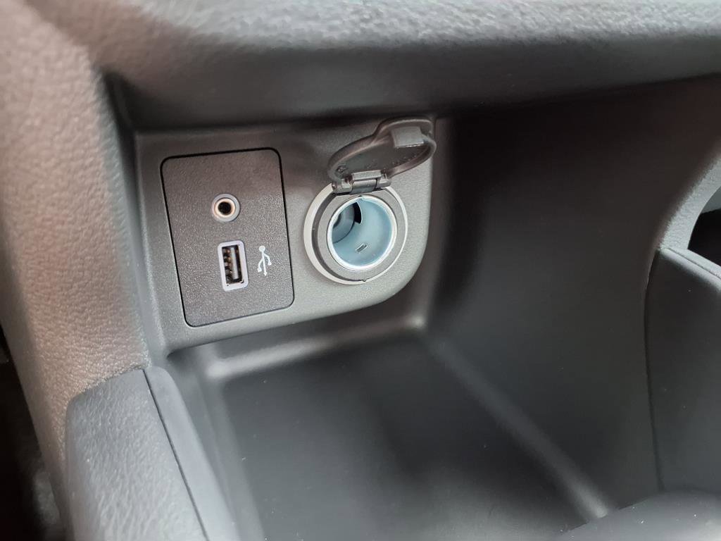 New 2025 Nissan Kicks Play S FWD image 29