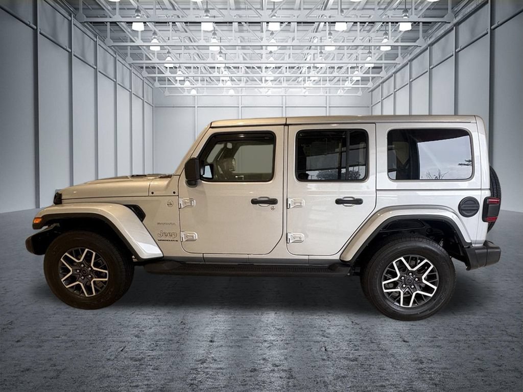 Used 2024 Jeep Wrangler Unlimited Sahara w/ Safety Group AWD/4WD image 4