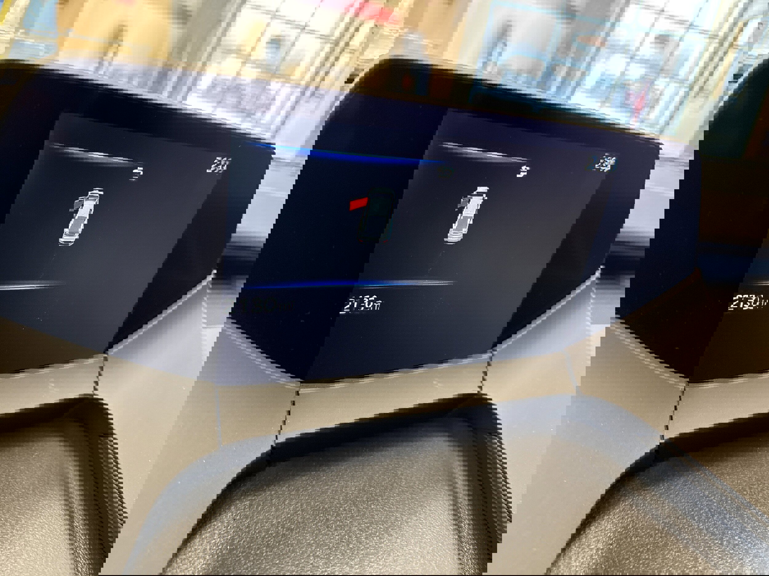 Used 2025 Toyota Prius Plug-In Hybrid image 5