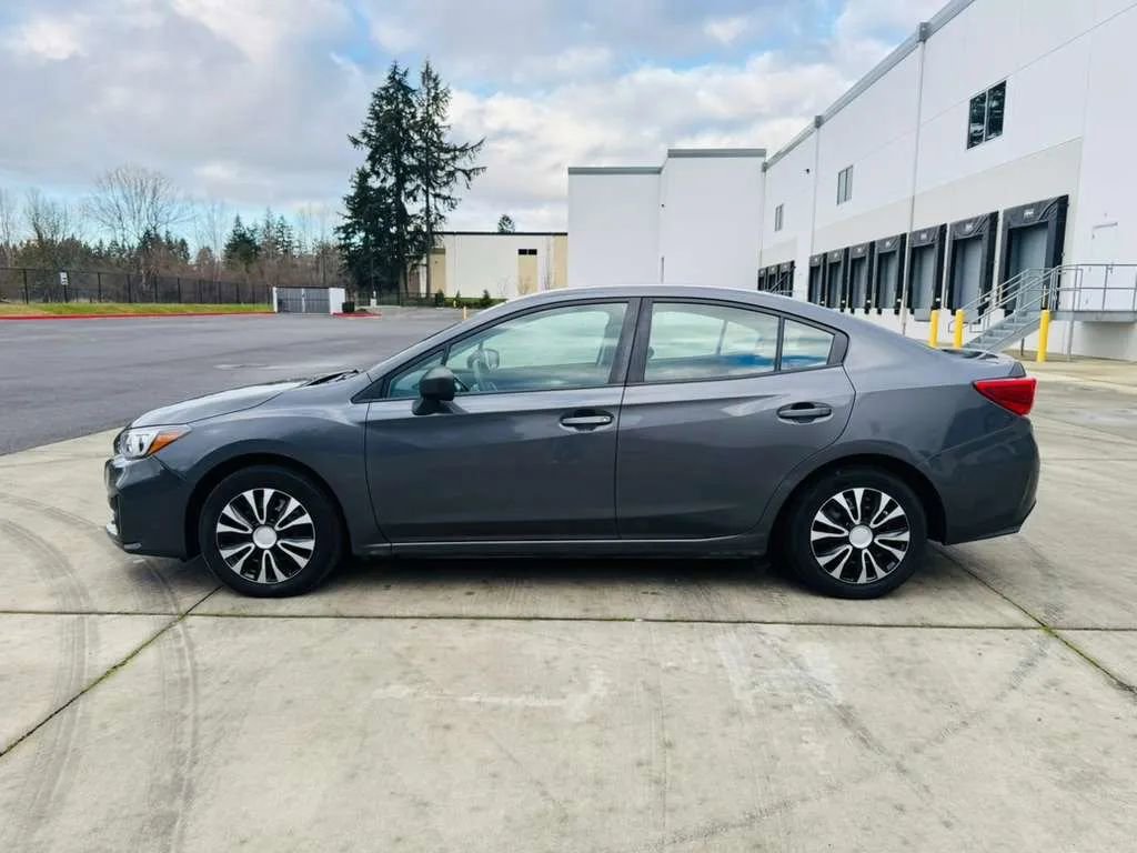 Used 2018 Subaru Impreza 2.0i image 2