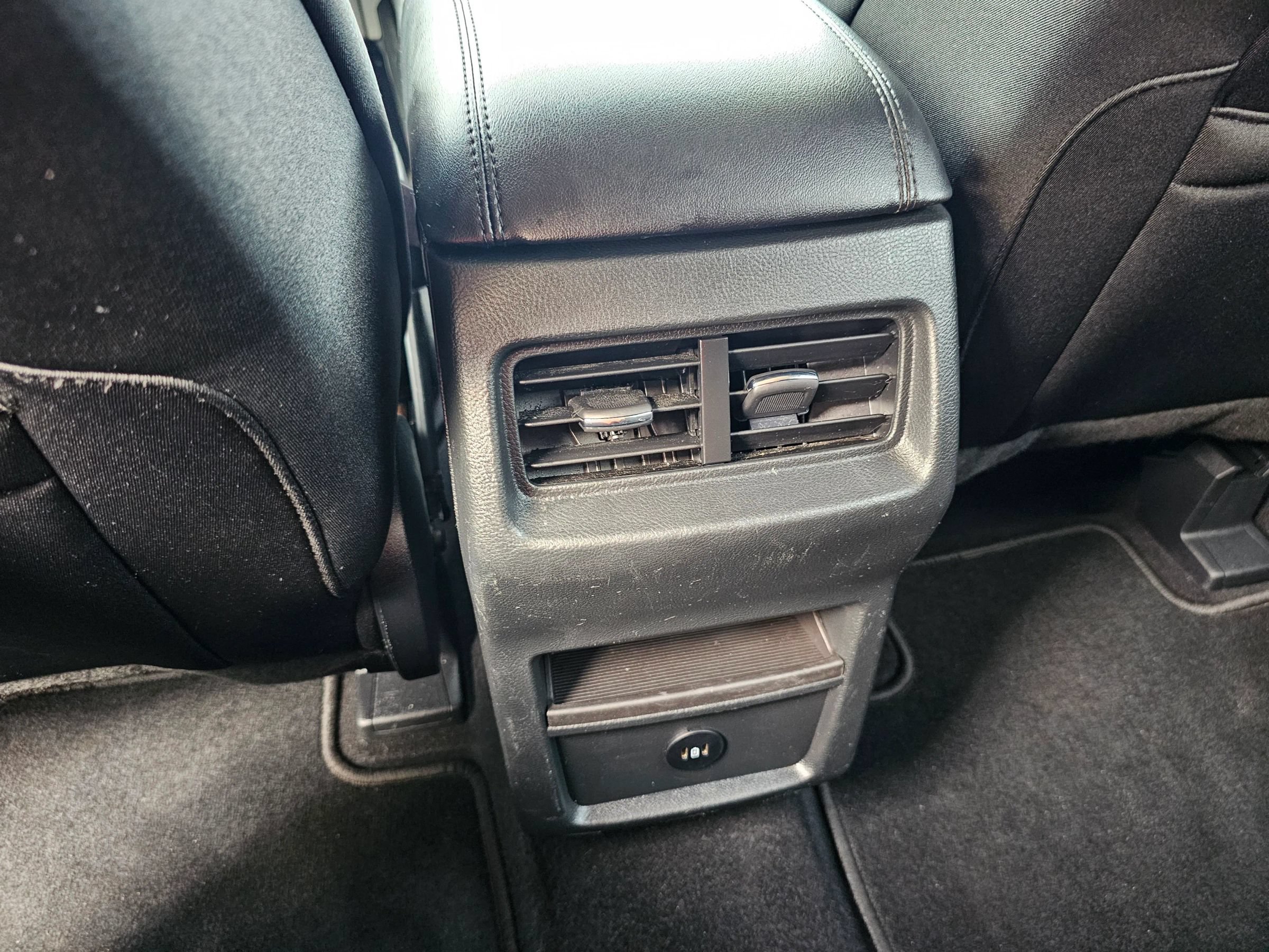 Used 2024 Ford Edge SE AWD/4WD image 31