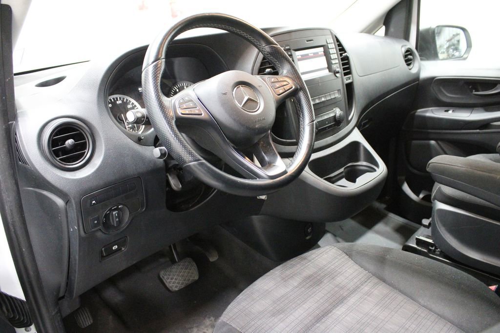 Used 2018 Mercedes-Benz Metris image 15