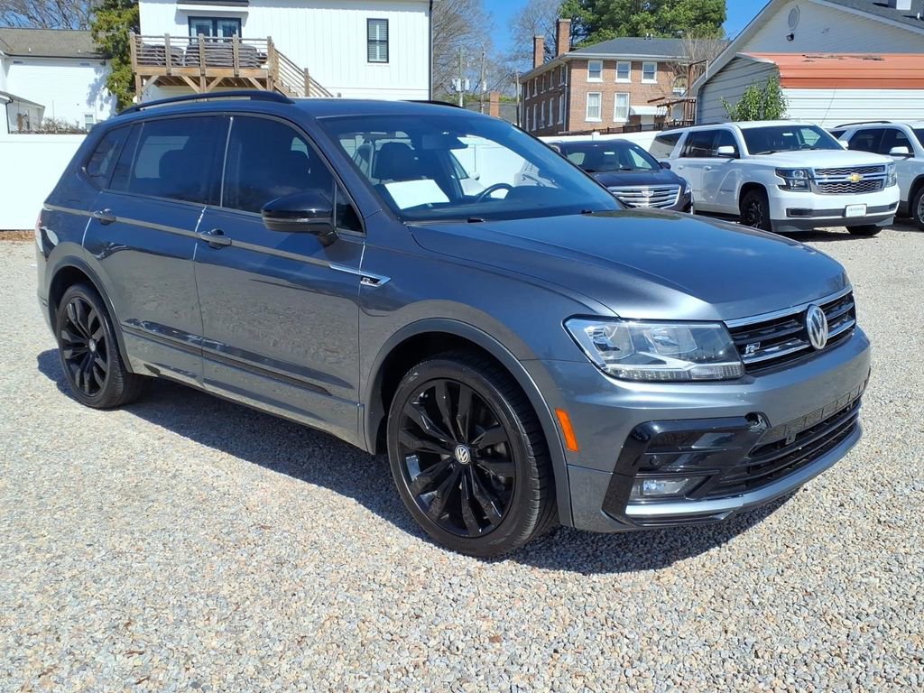 Used 2021 Volkswagen Tiguan SE R-Line image 1