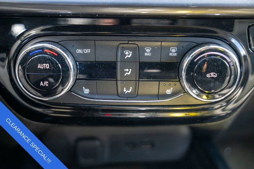 Used 2025 Chevrolet Trax ACTIV w/ Driver Confidence Package image 24