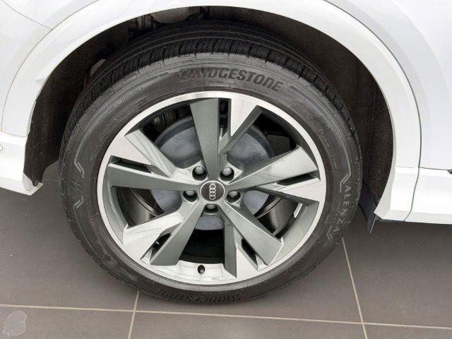 Certified 2023 Audi Q4 e-tron Premium Plus AWD/4WD image 8
