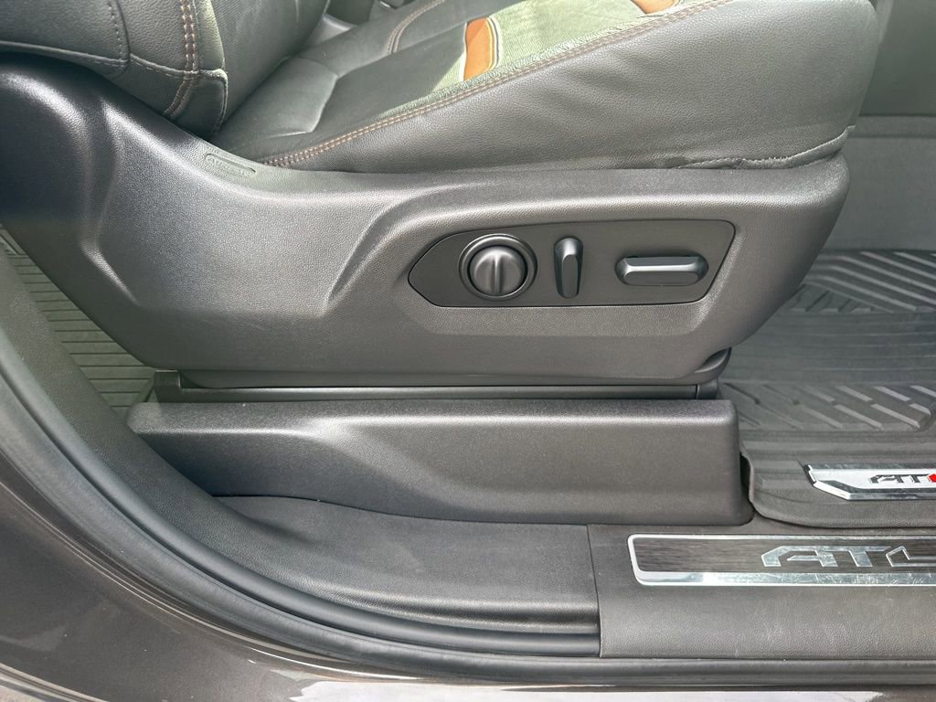 Used 2021 GMC Sierra 3500 AT4 w/ AT4 Premium Plus Package image 30