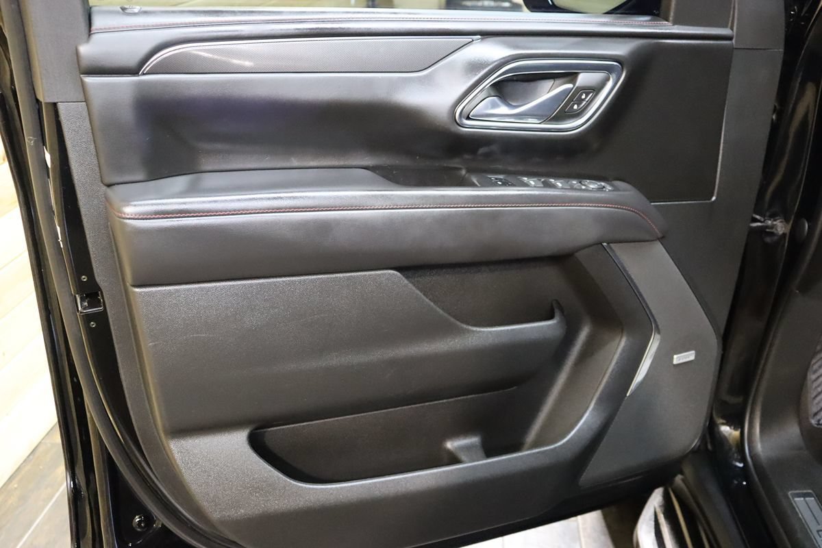 Used 2023 Chevrolet Tahoe RST w/ Luxury Package RWD image 28