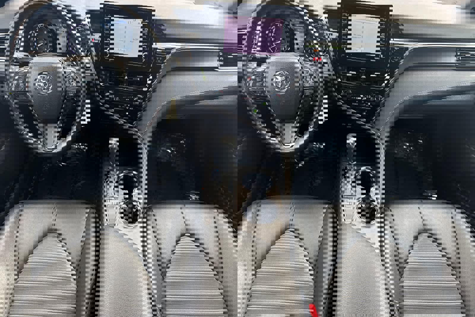 Certified 2023 Toyota Camry SE image 3