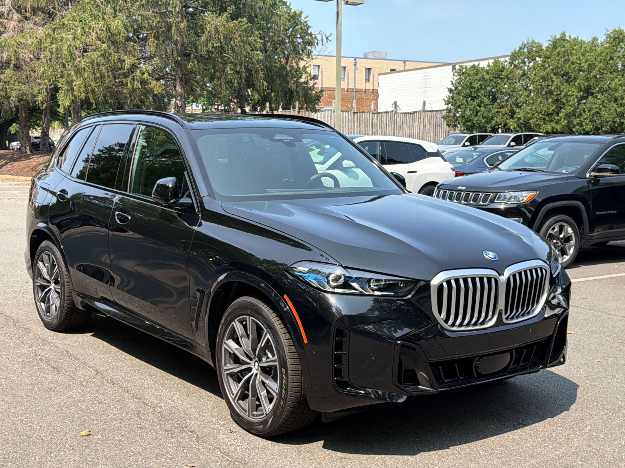 New 2026 BMW X5 xDrive50e w/ M Sport Package AWD/4WD image 7