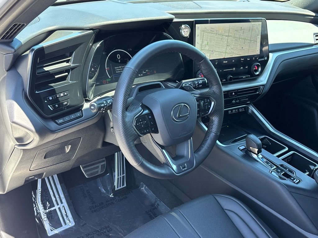 Used 2026 Lexus TX 500h AWD w/ Technology Package image 11