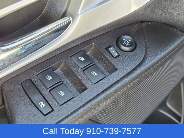 Used 2015 Chevrolet Equinox LS FWD image 13