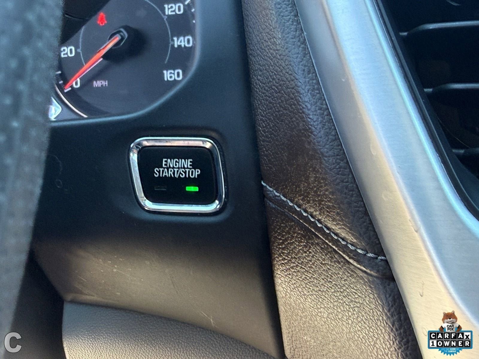 Used 2022 GMC Acadia SLE image 25