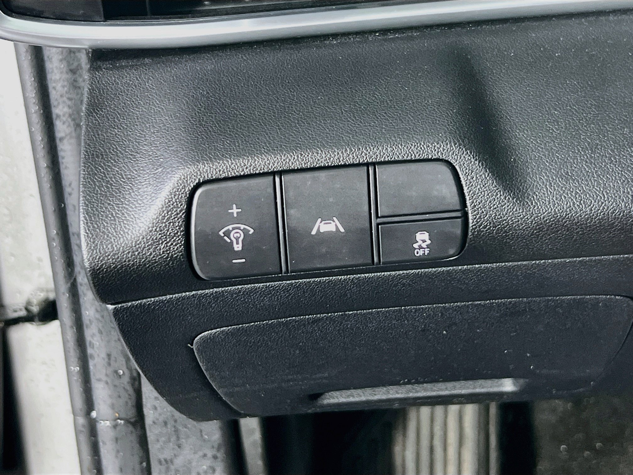 Used 2023 Hyundai Elantra SEL w/ Convenience Package FWD image 10