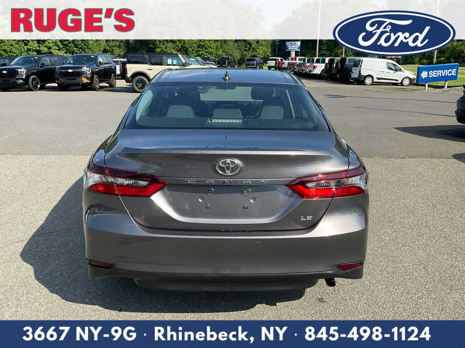 Used 2023 Toyota Camry LE FWD image 4