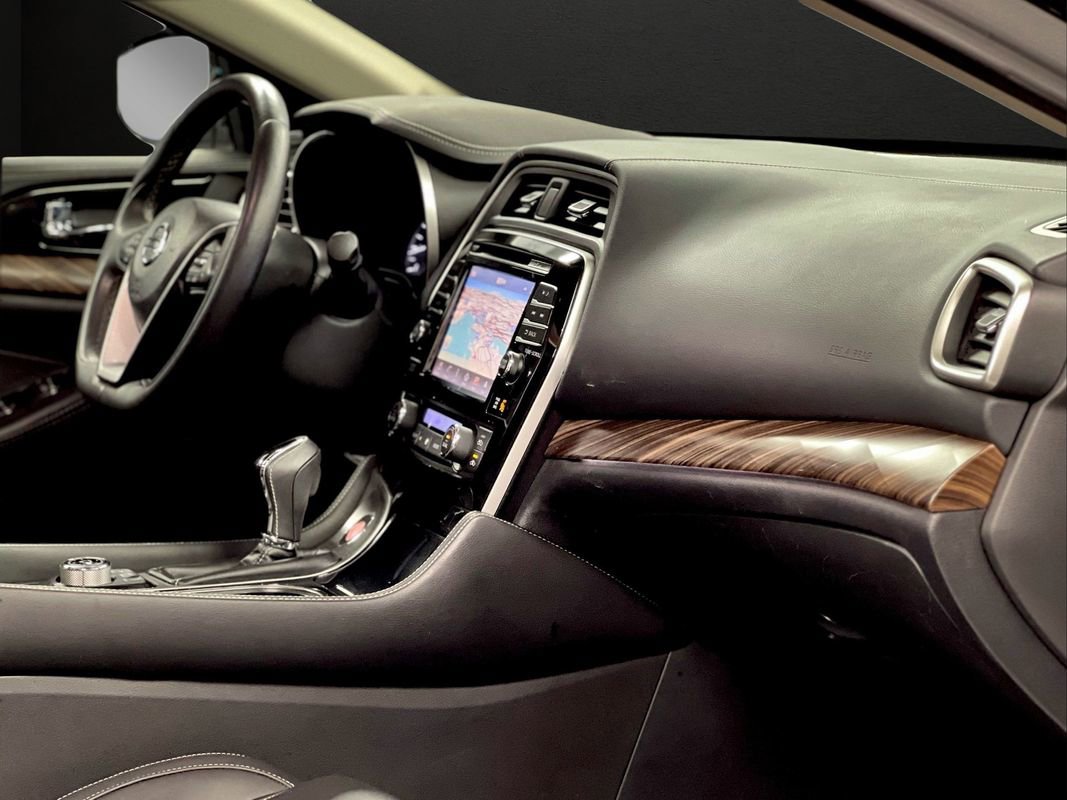 Used 2018 Nissan Maxima Platinum image 21