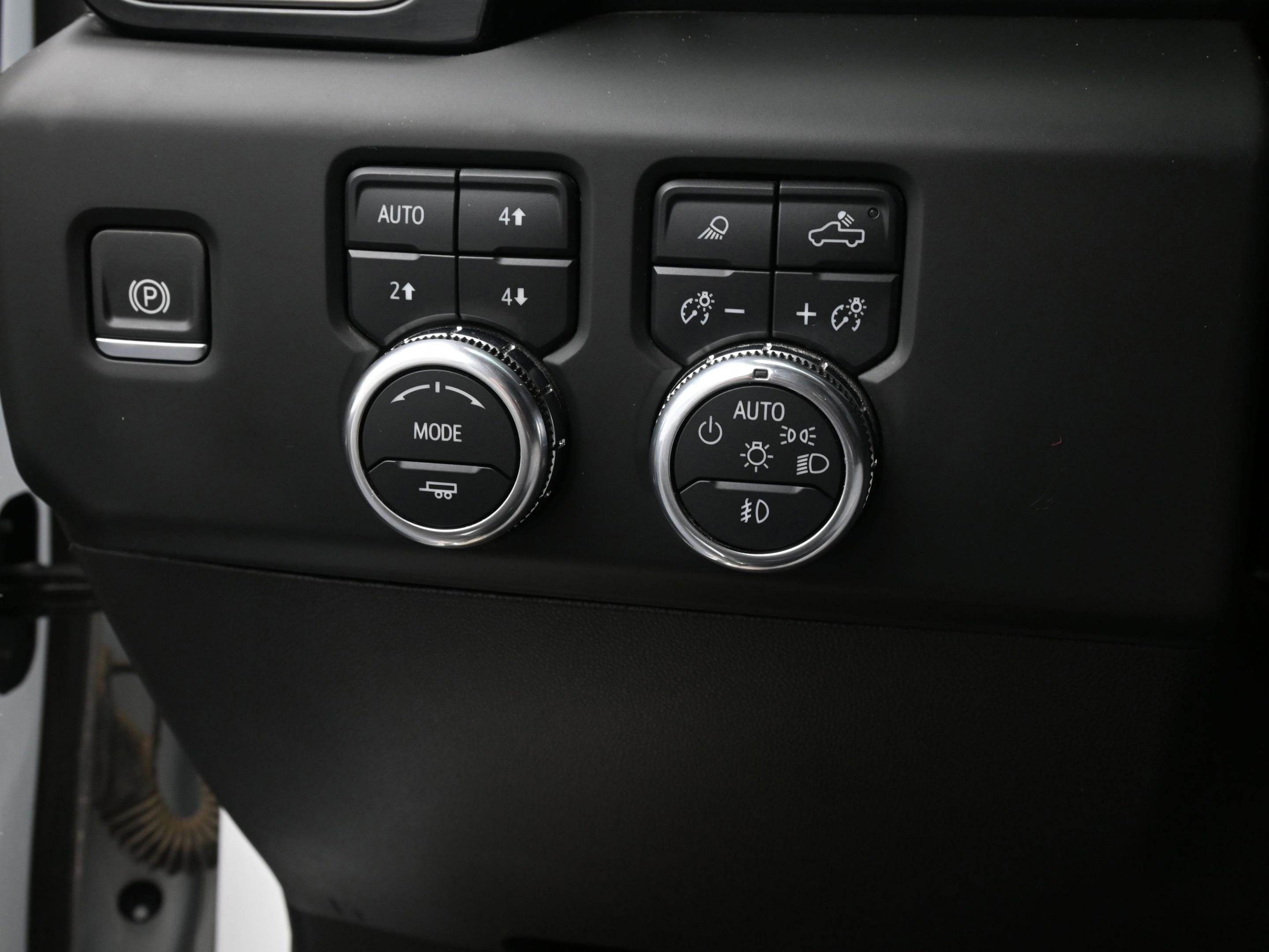 Used 2024 GMC Sierra 1500 AT4 w/ AT4 Preferred Package AWD/4WD image 28