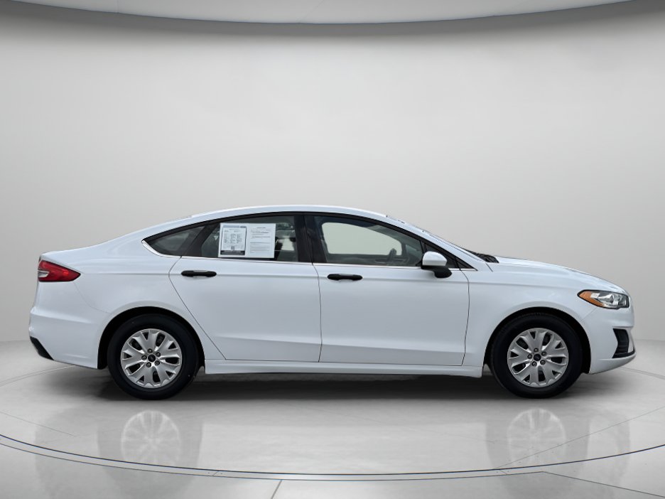 Used 2019 Ford Fusion S FWD image 2