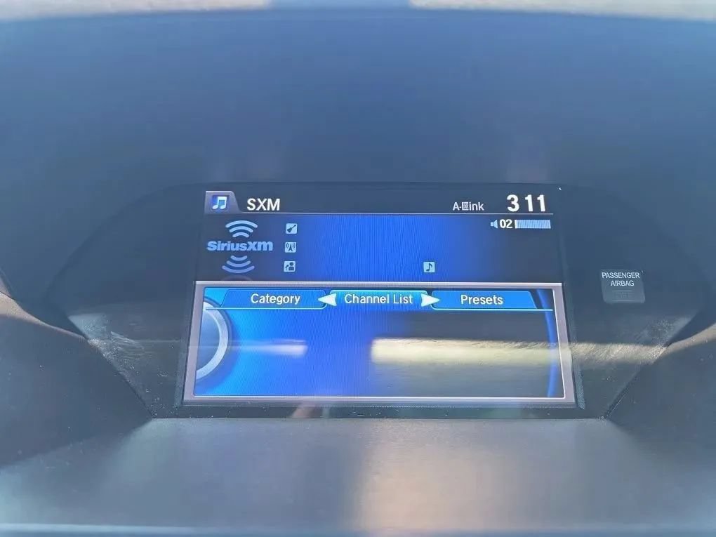 Used 2018 Acura RDX w/ Tech & AcuraWatch Plus Pack AWD/4WD image 30