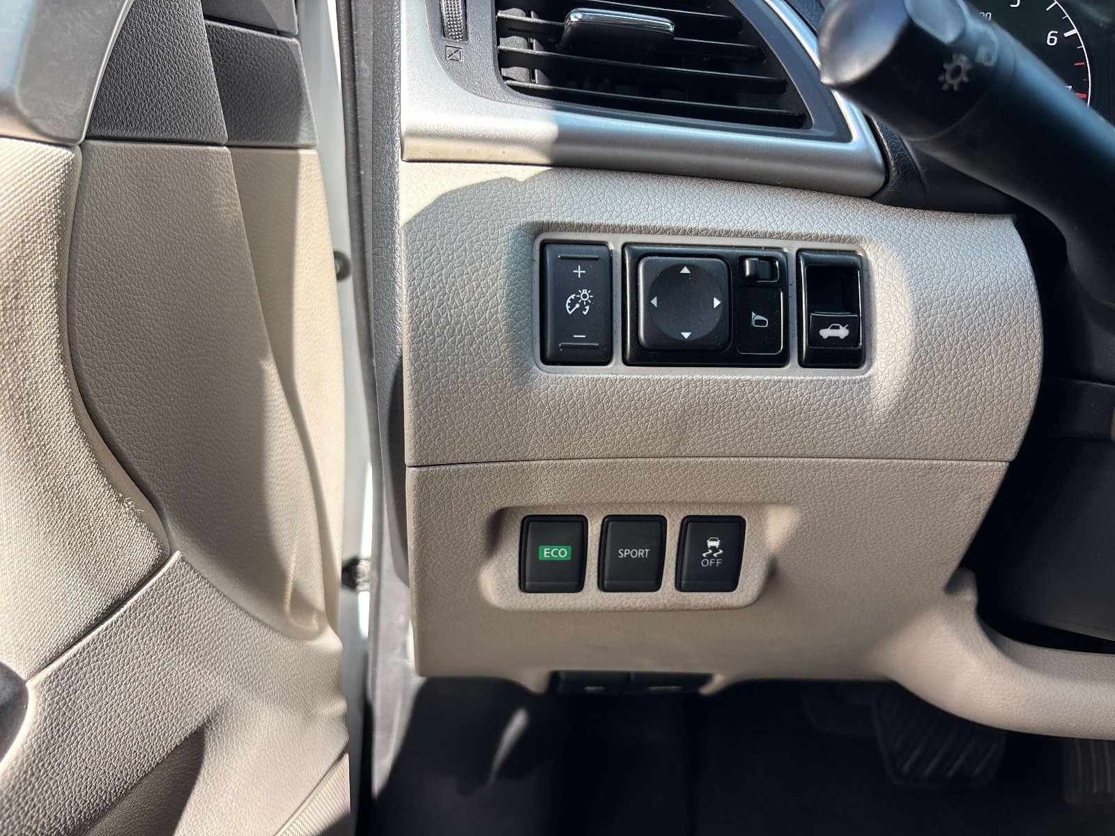 Used 2017 Nissan Sentra S w/ S Style Package FWD image 16